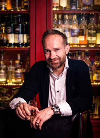 Whisky master John Lindquist at Tam O'Shanter in Los Angeles