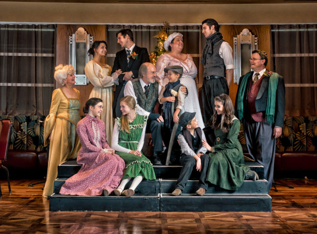 LAWRY’S HOLIDAY DINNER THEATER